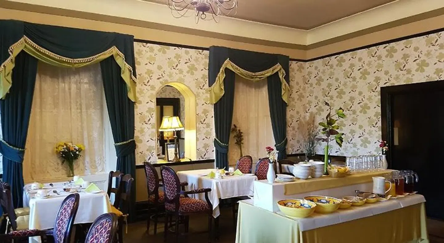 Royal Spa Restaurant