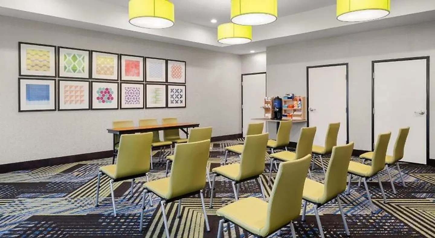 Holiday Inn Express & Suites Graham Konferenz