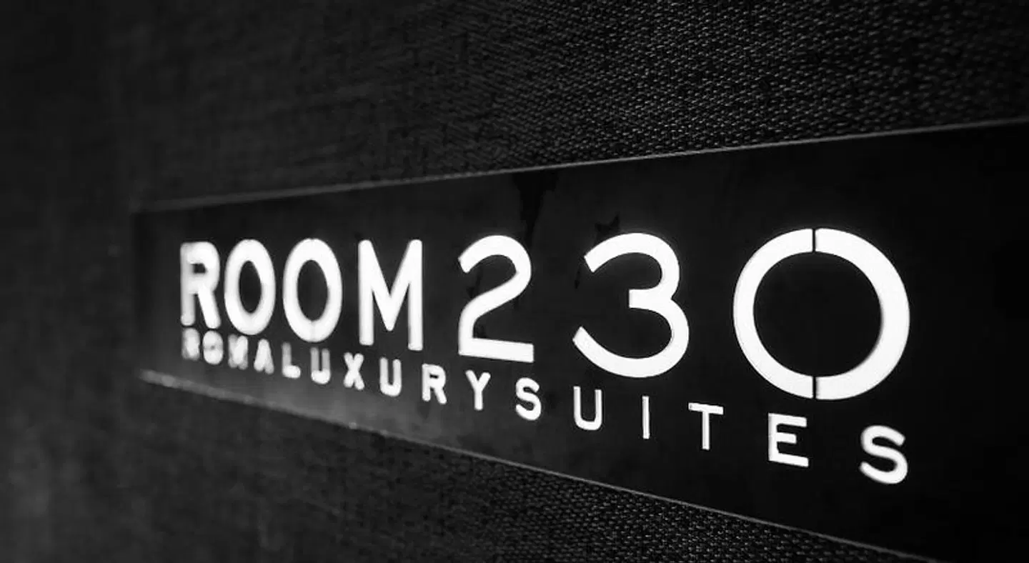 Room 230 Roma Luxury Suites EXTERIOR