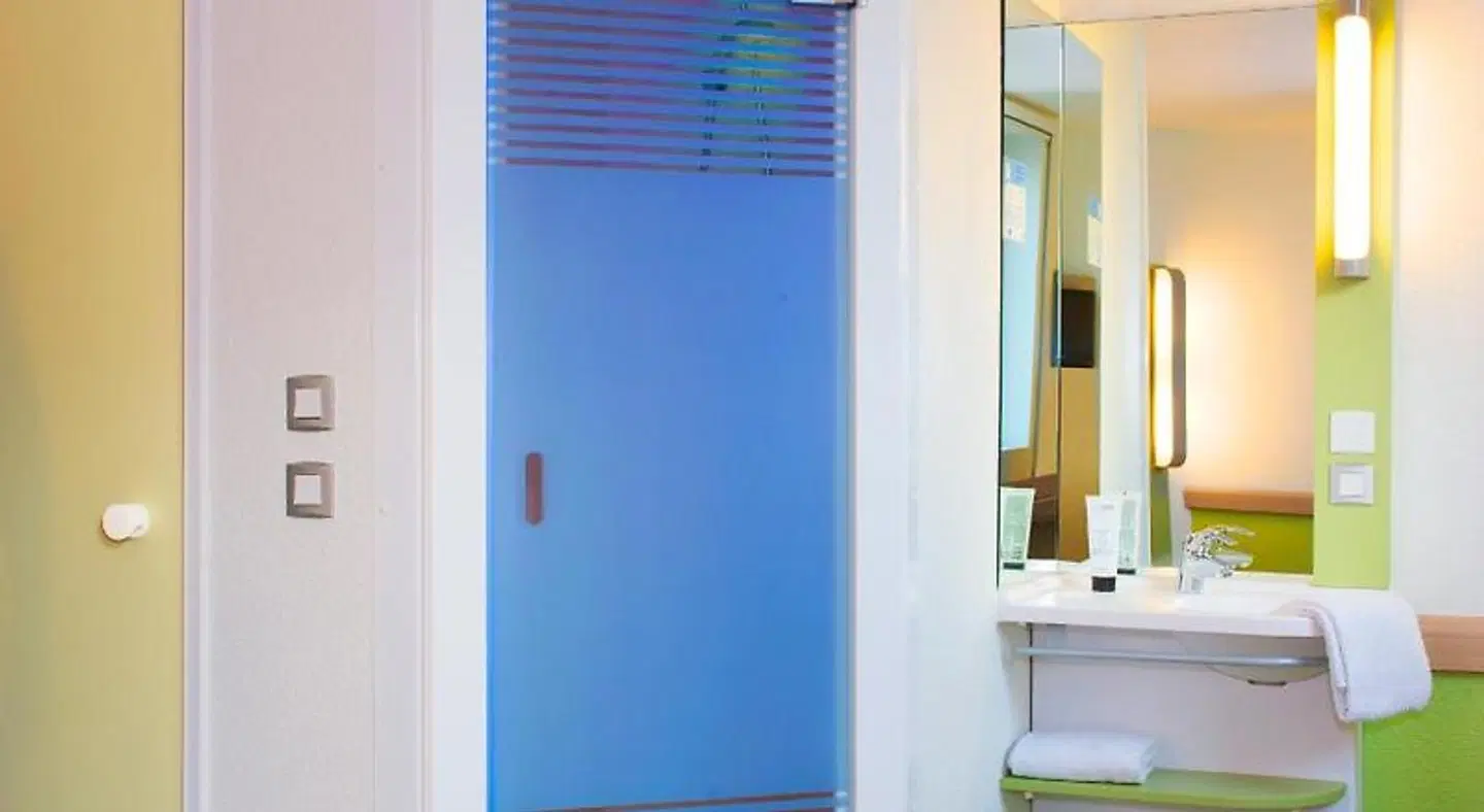 ibis budget Marseille Vitrolles Badezimmer