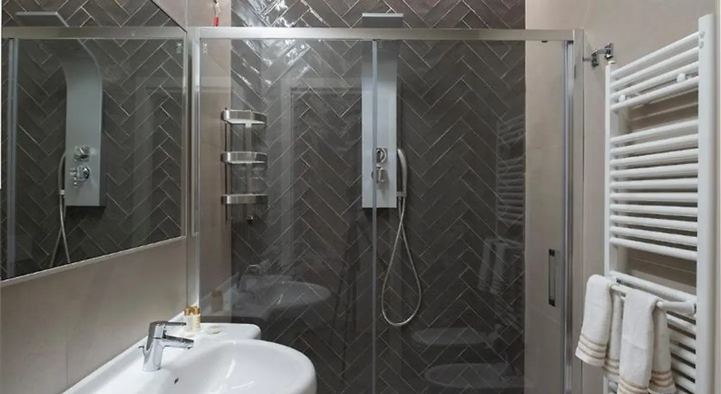 Hotel Cavour Badezimmer