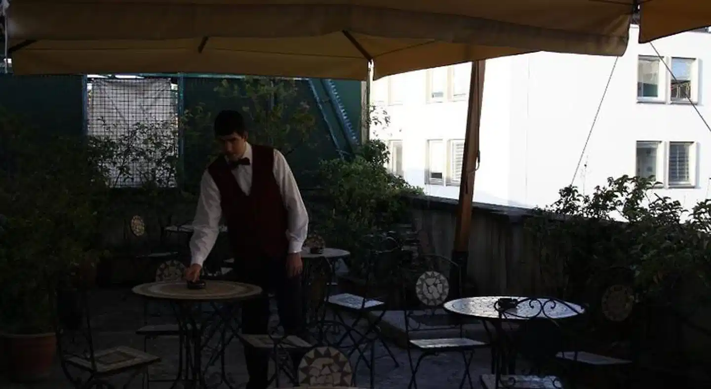 Bodoni Bar