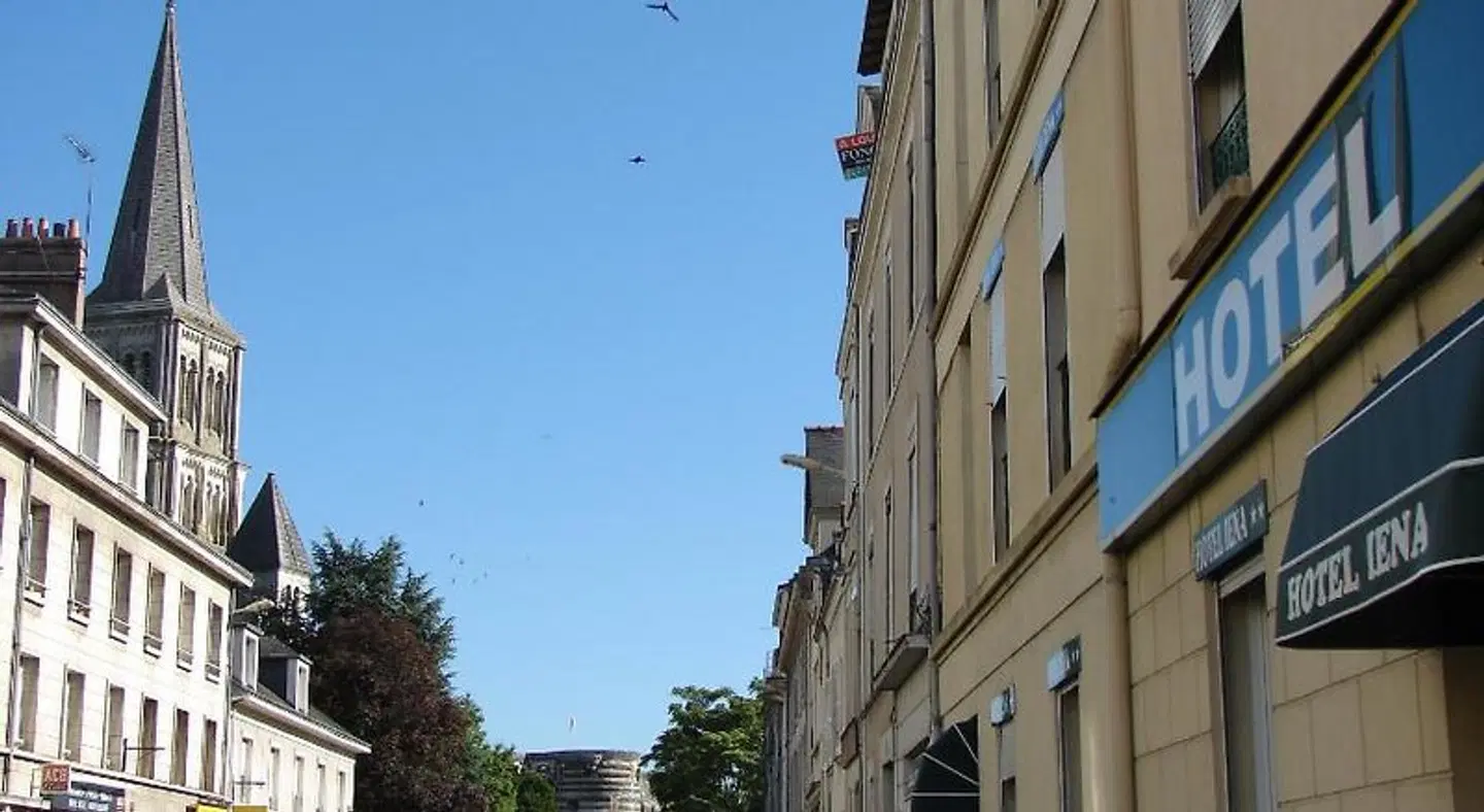 Iena EXTERIOR