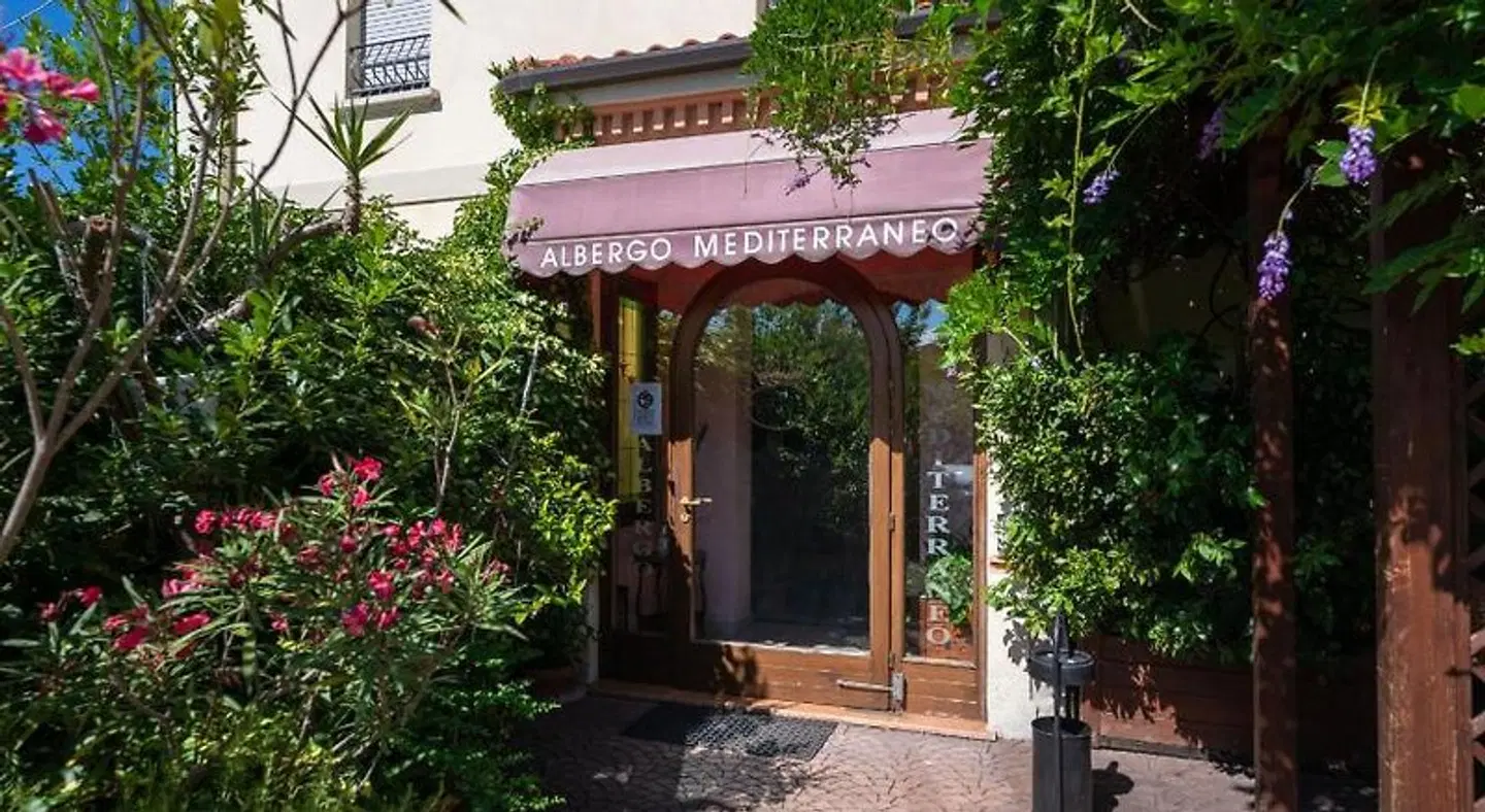 Mediterraneo EXTERIOR