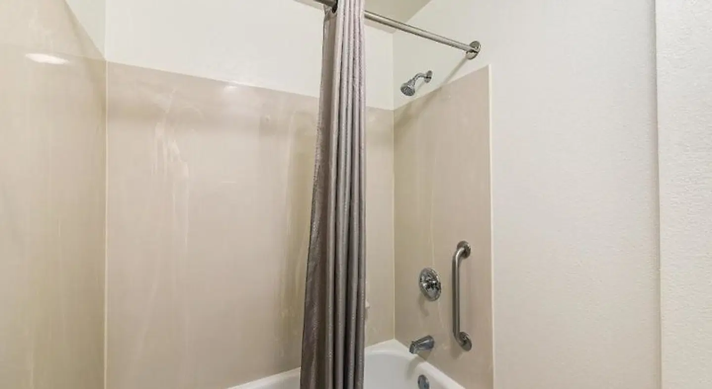 Motel 6 Virginia Beach, VA Badezimmer