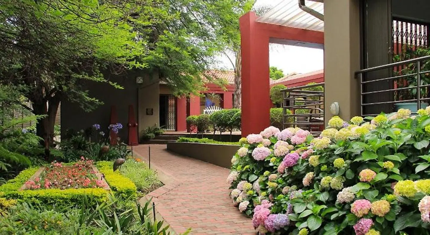 Avalon Guest Manor Garten