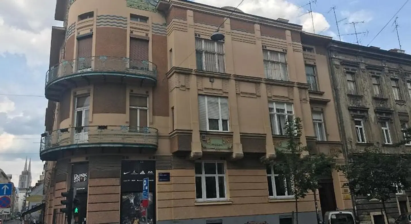 LOOX serviced apartments Hatzova EXTERIOR