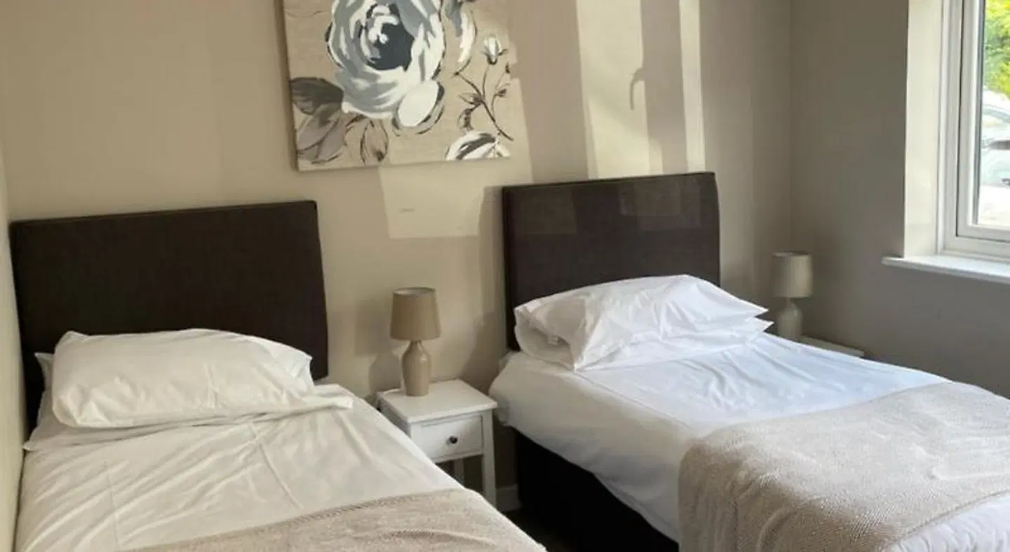 Tall Pines Lodges ROOM_EXAMPLE