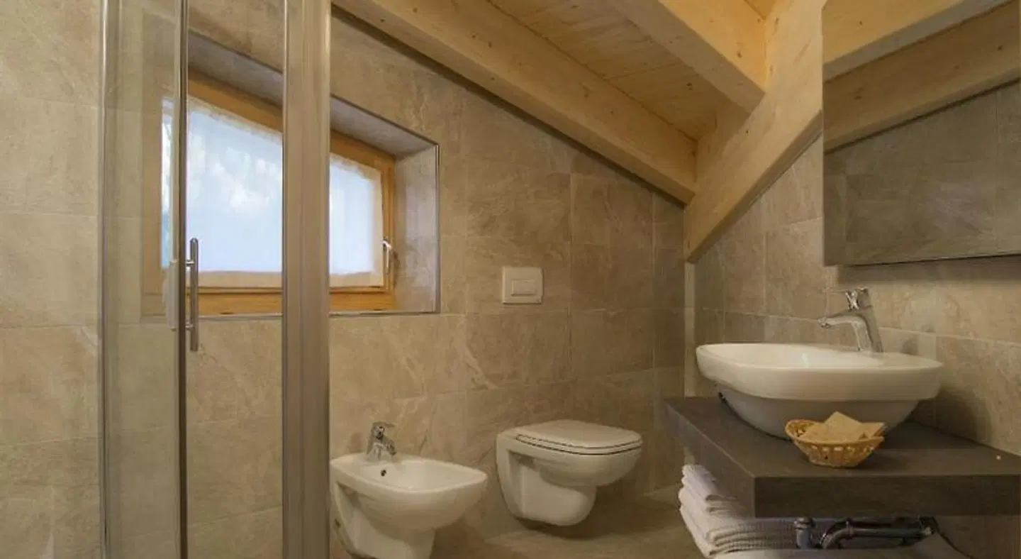 Hotel Caminetto Badezimmer