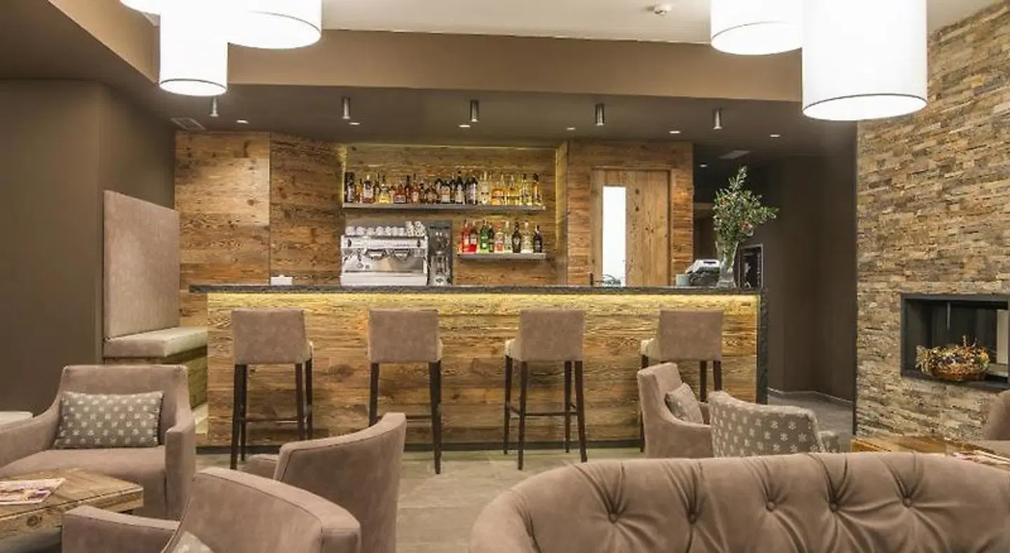 Hotel Caminetto Bar