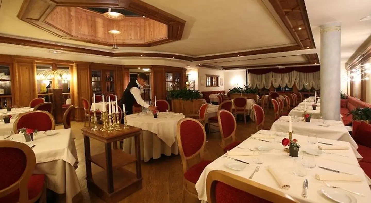Alpen Suite Hotel Restaurant