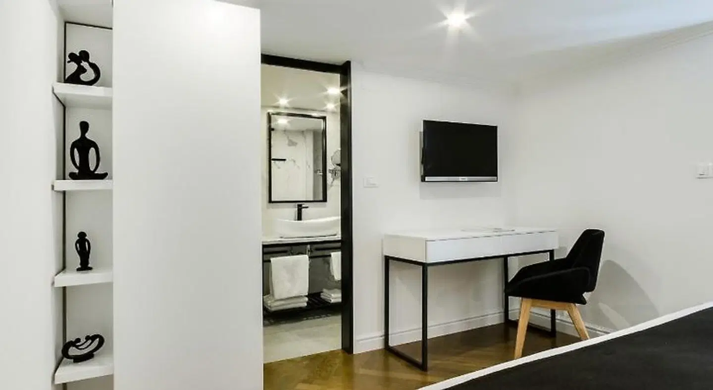 DeZign Apartments ROOM_EXAMPLE