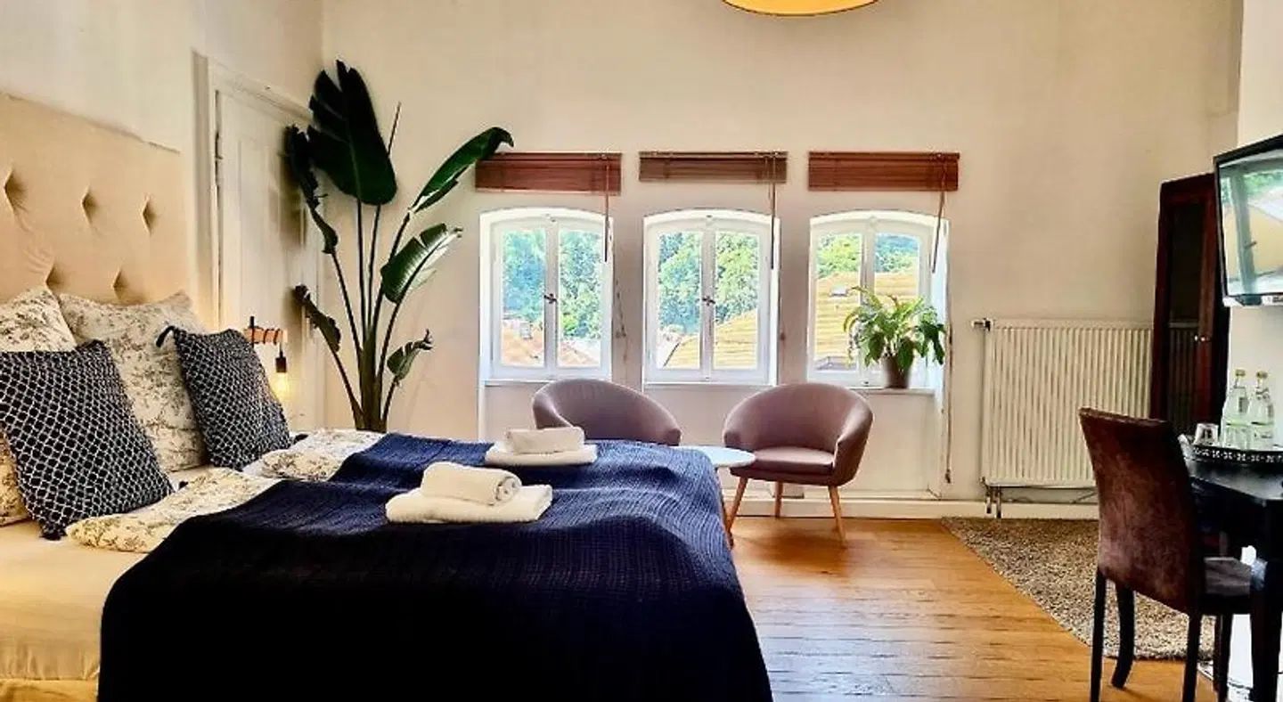 Art Hotel & Hostel ROOM_EXAMPLE