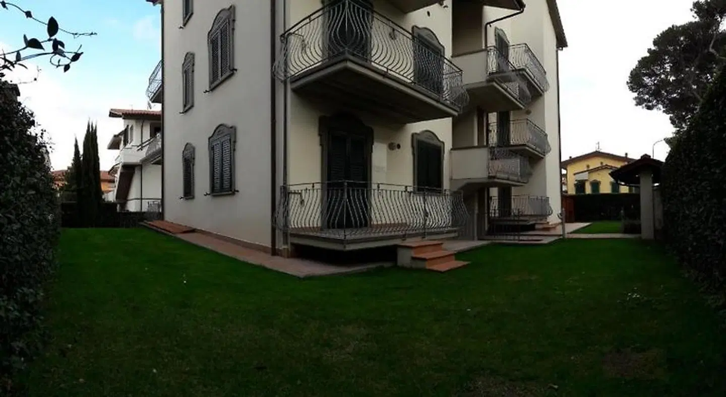 I Pungenti EXTERIOR