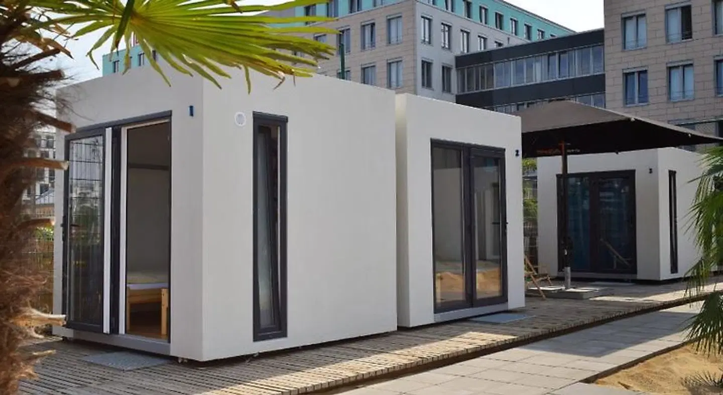 CUBE Lodges Berlin Mitte EXTERIOR