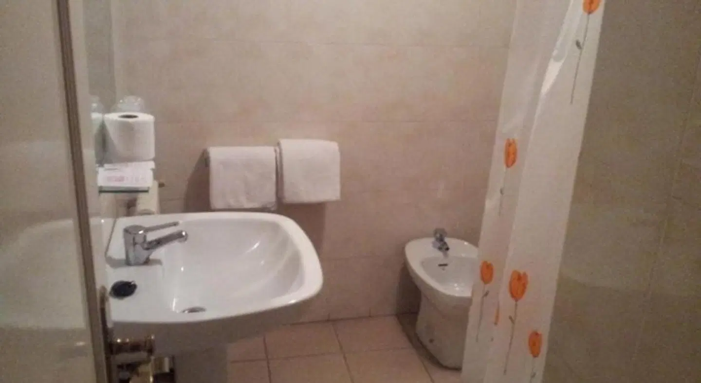 Hostal El Centro Badezimmer