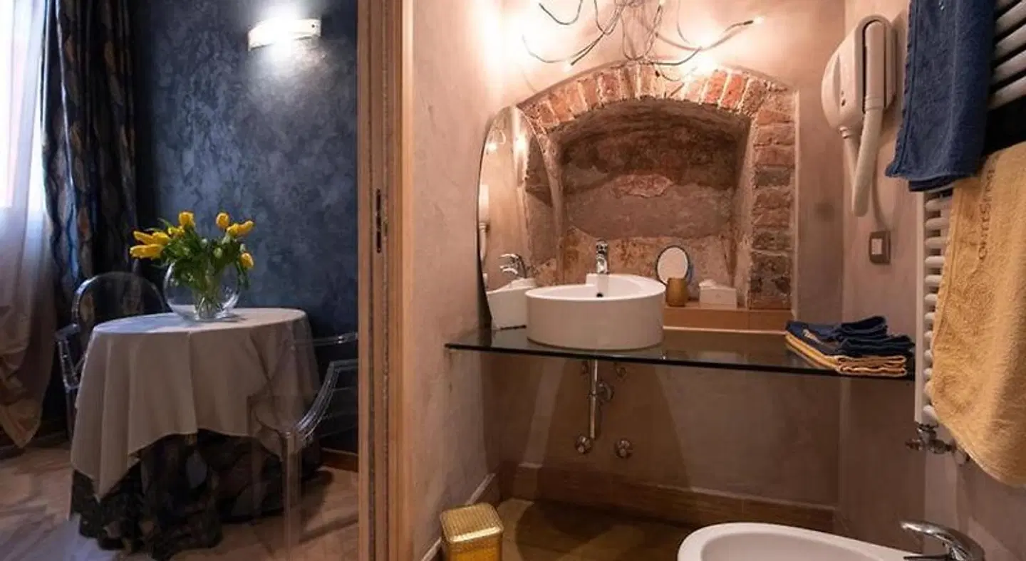 Residenza San Faustino Badezimmer