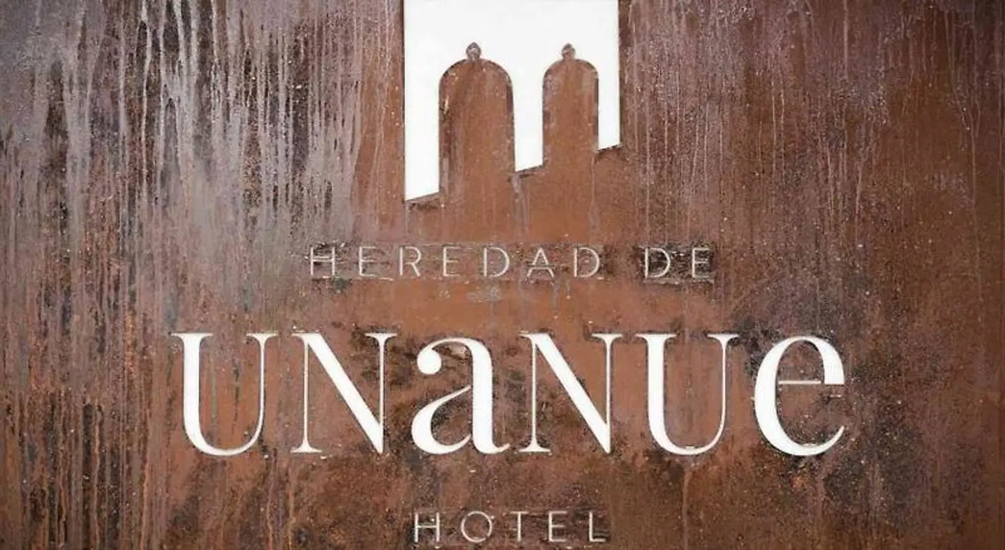 Heredad de Unanue MODEL_IMPRESSION