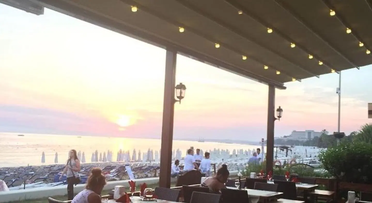 Sun Flower Apart Hotel Restaurant