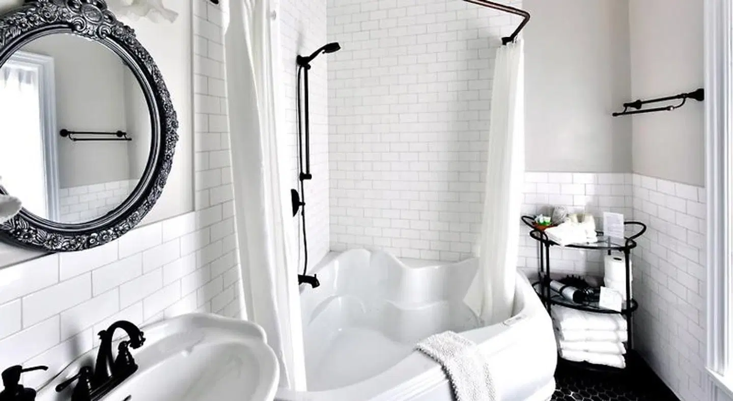 Brockamour Manor Bed and Breakfast Badezimmer