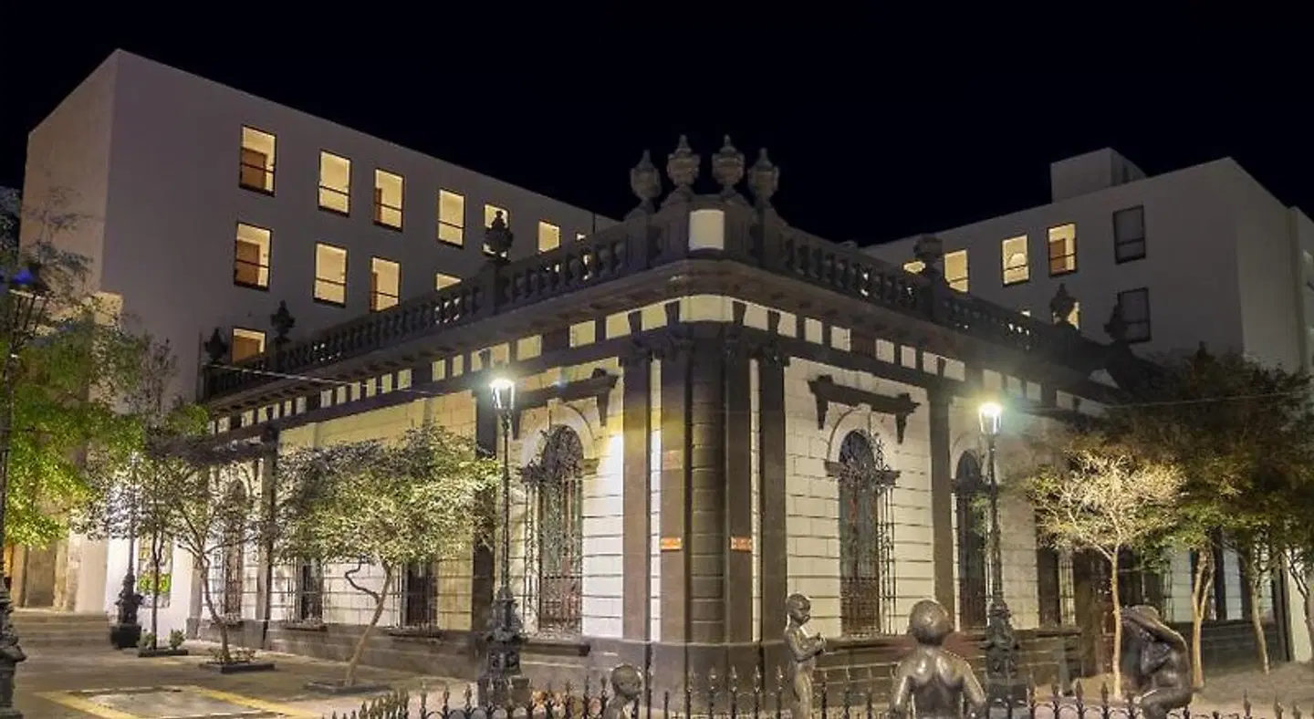 Six Hotel Guadalajara Degollado EXTERIOR