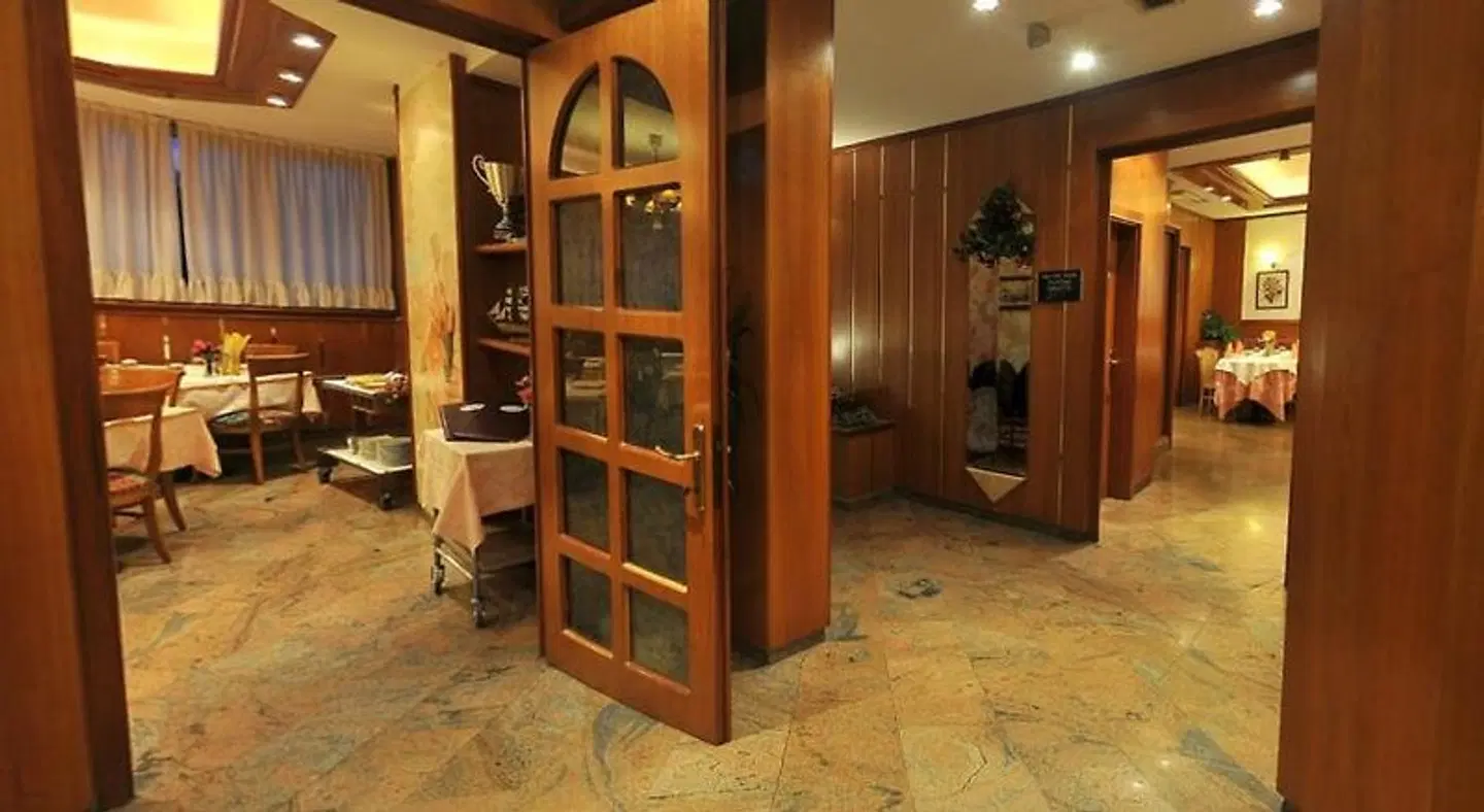 Vela LOUNGE_LOBBY