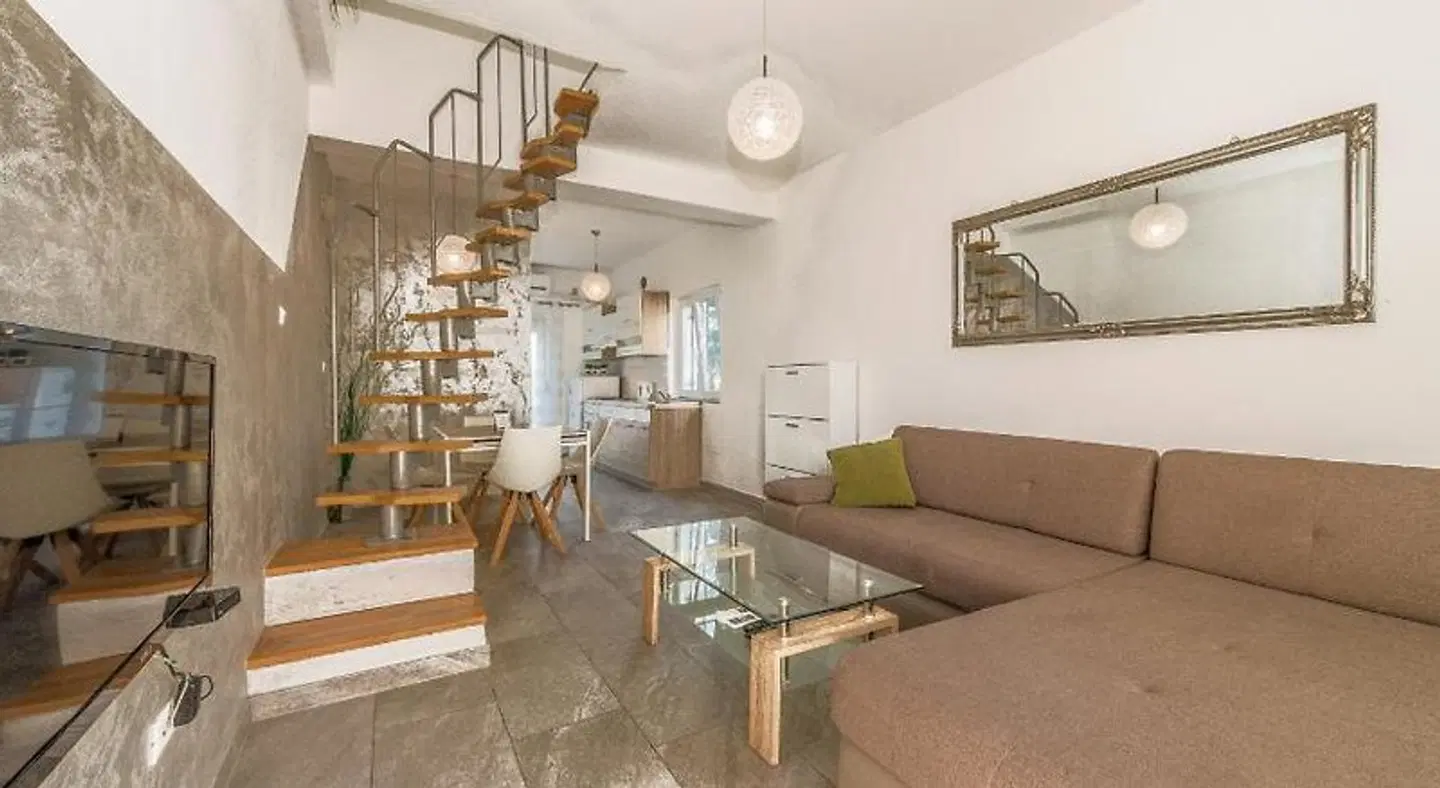 Apartments Stars ROOM_EXAMPLE