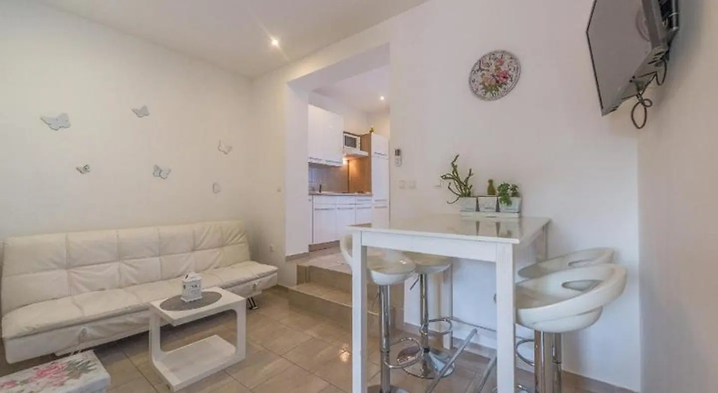 Apartments Stars ROOM_EXAMPLE