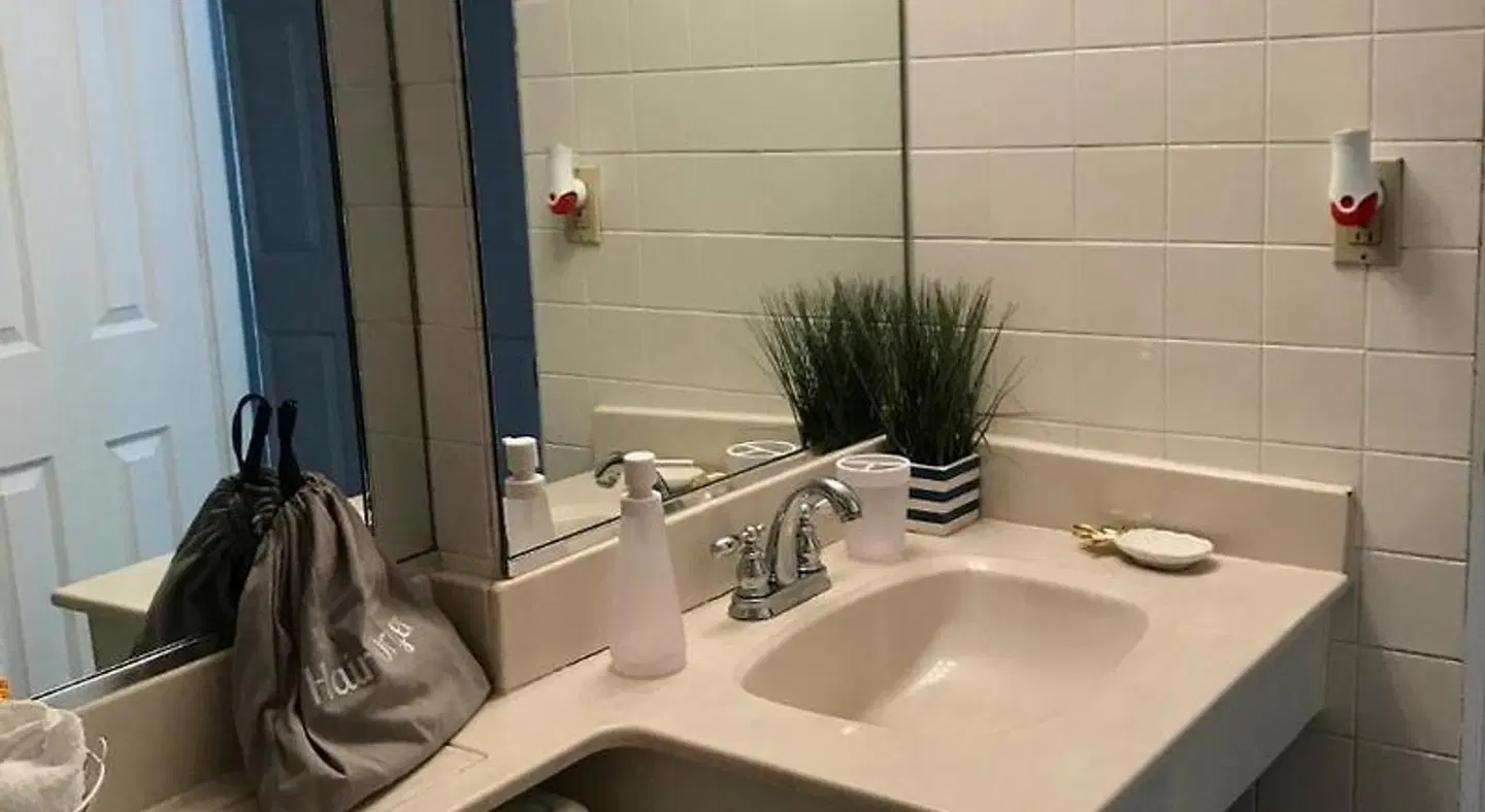 Daytona Inn Beach Resort Badezimmer