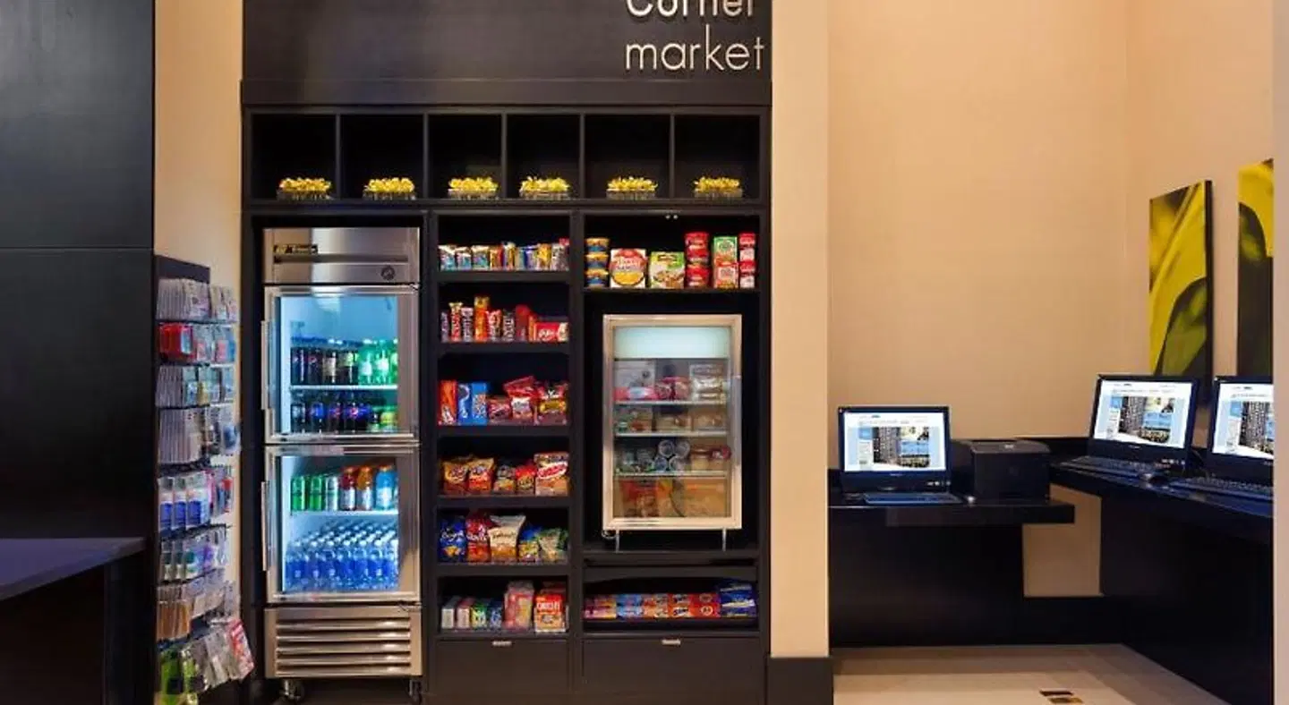 Fairf. I&S NY Manhattan/Penn St. LOUNGE_LOBBY