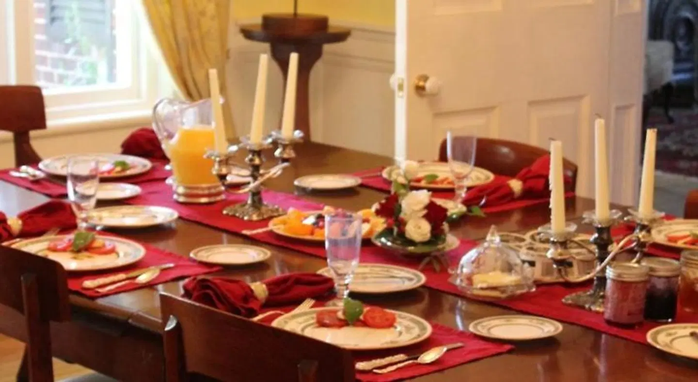 Auberge Chesley's Inn Restaurant