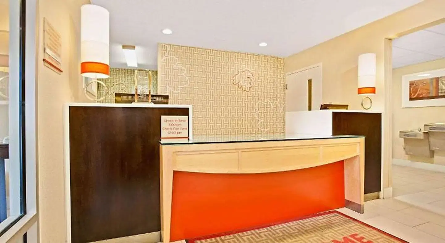 Hawthorn Suites by Wyndham Louisville/Jeffersontown LOUNGE_LOBBY