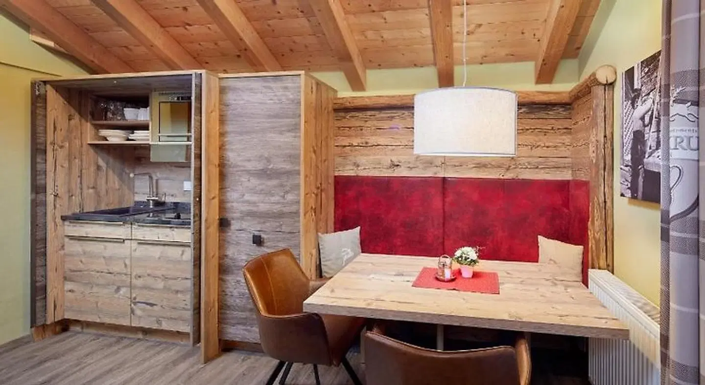 Dorfkrug Kaprun HEALTH_BEAUTY