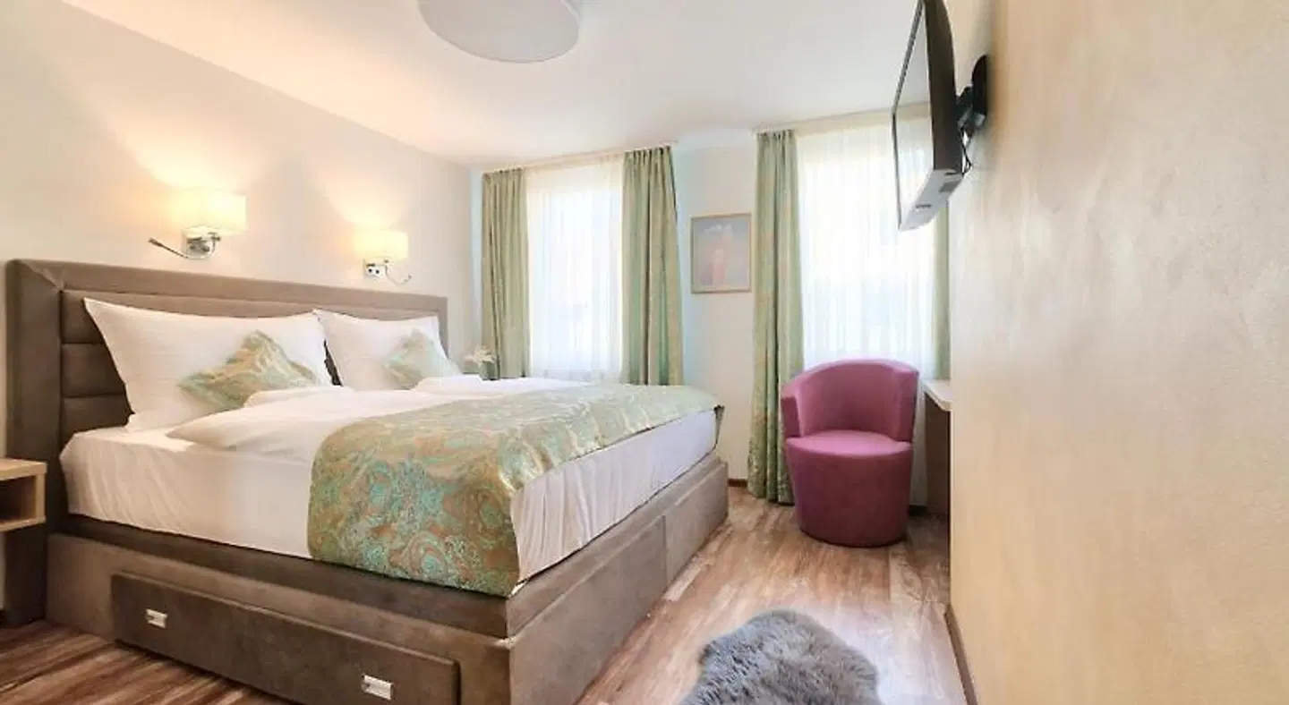 Hotel Tiffany ROOM_EXAMPLE