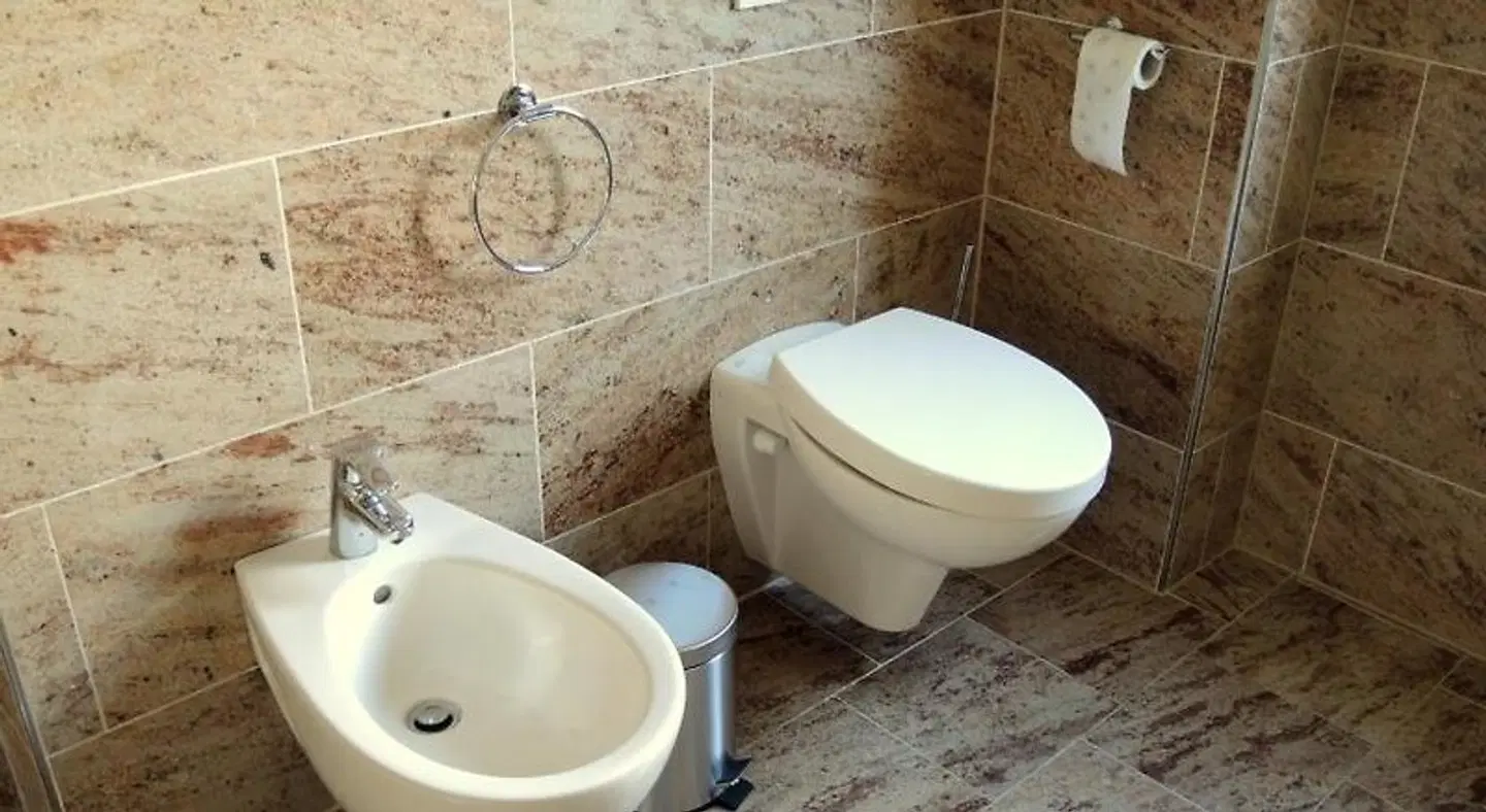 Merkel Villa Apartamente Badezimmer