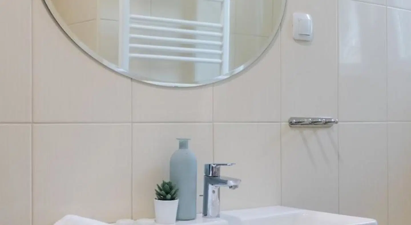 Flower Square Studio - Heart of the City Center Badezimmer