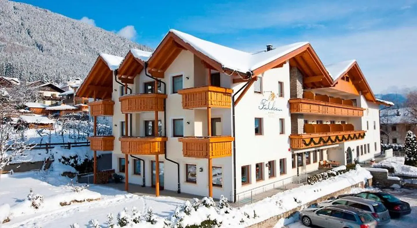 Hotel Falken EXTERIOR