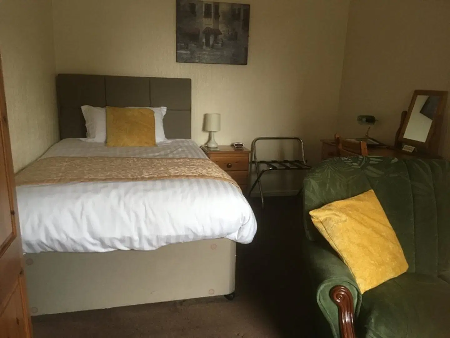 Grove House Guest House ROOM_EXAMPLE