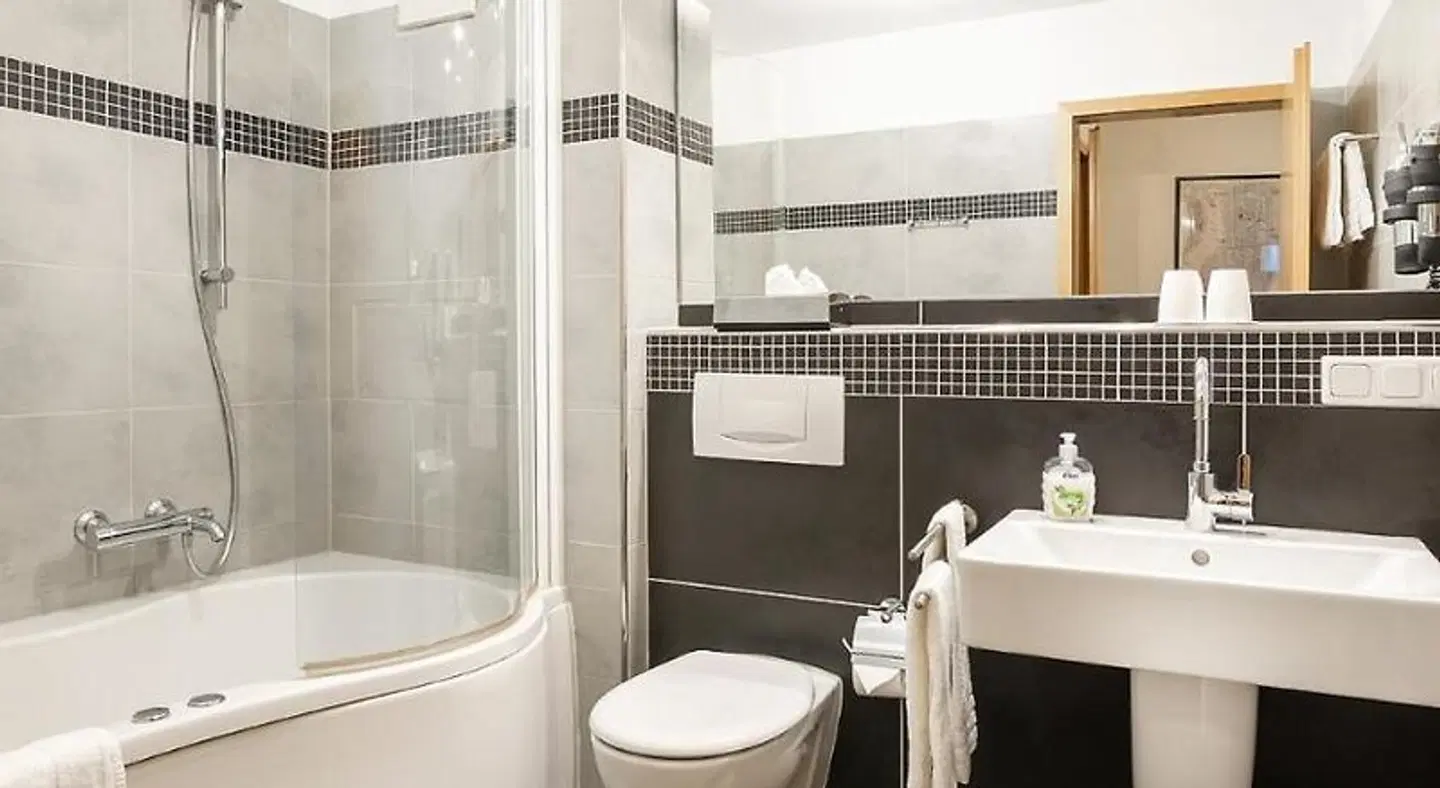 City-Hotel Geilenkirchen Badezimmer