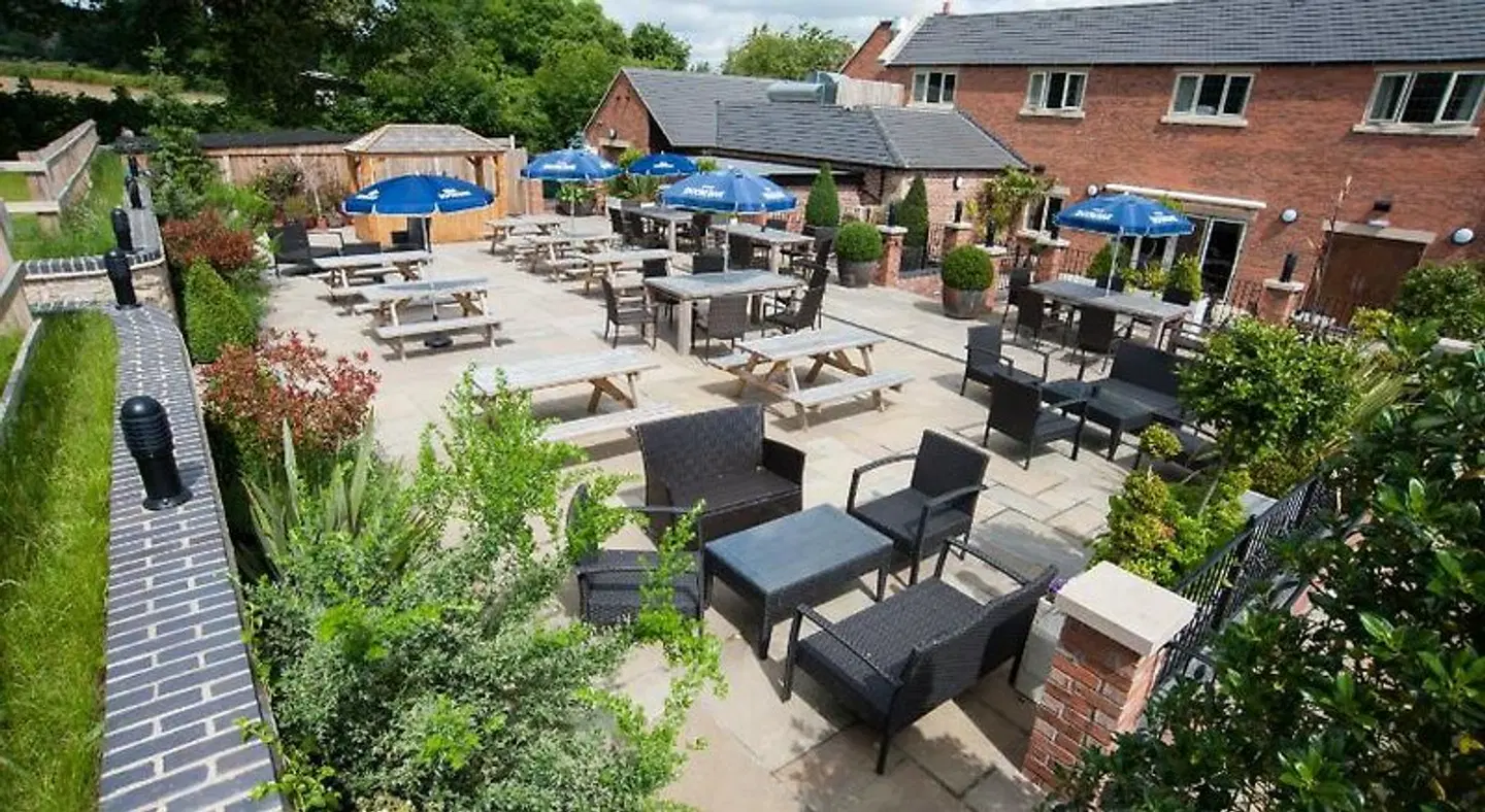 White Hart Inn Garten