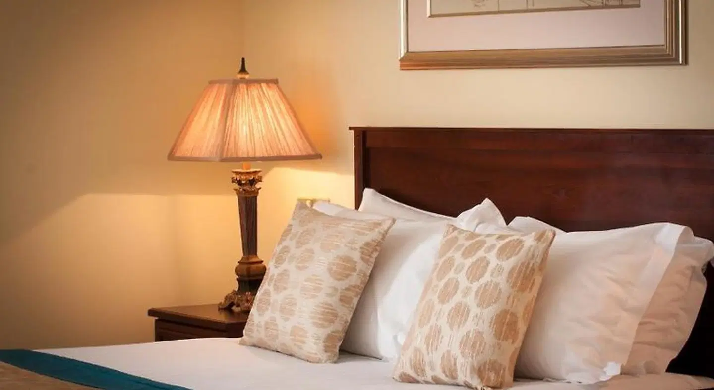 Meadow Court ROOM_EXAMPLE