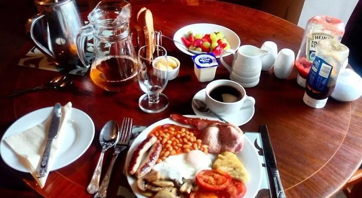 Hillside Bed & Breakfast Restaurant