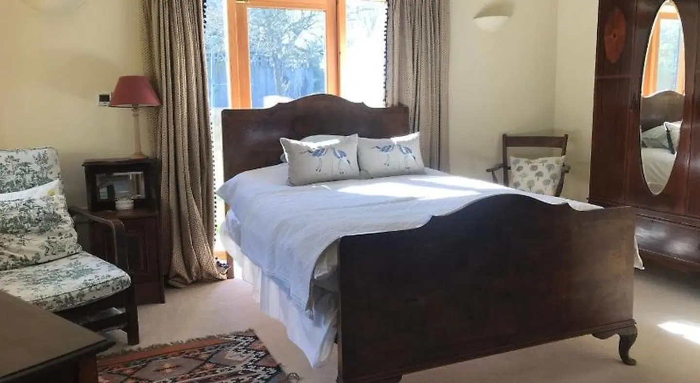 The Old Farmhouse ROOM_EXAMPLE