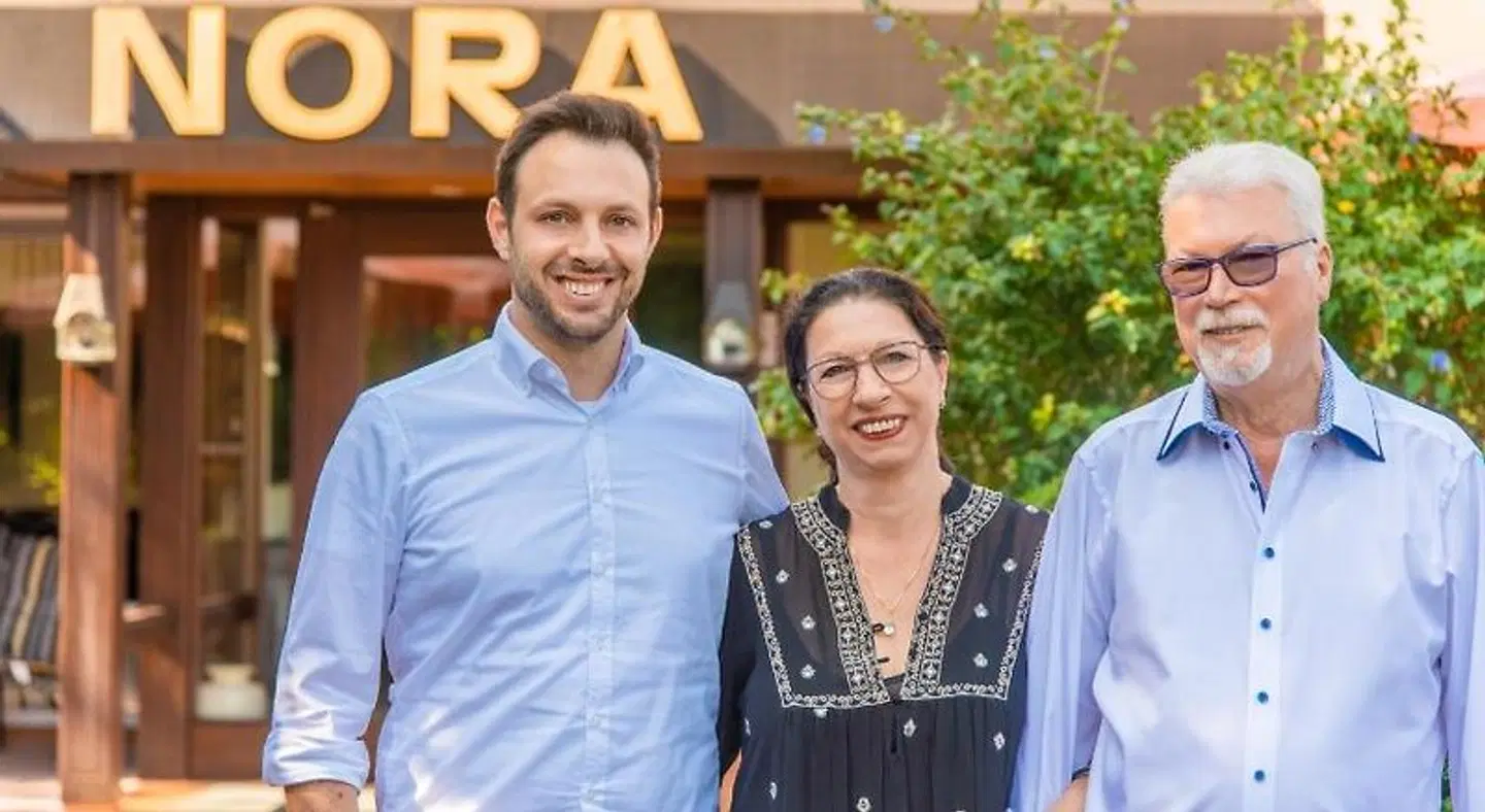 Nora PEOPLE