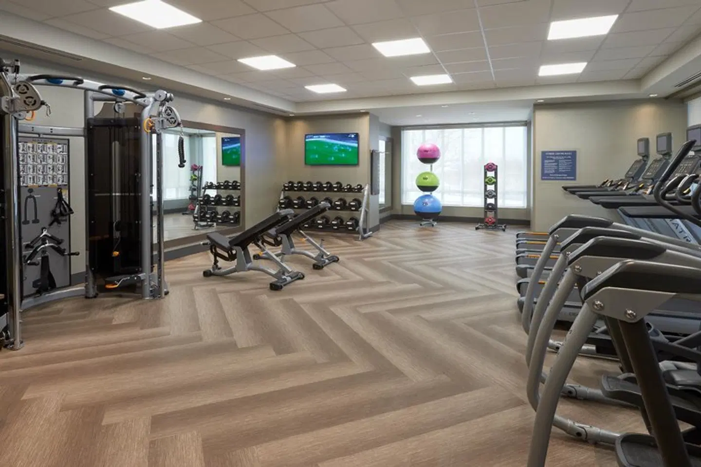 Four Points by Sheraton Toronto Airport East SPORTS_AND_LEISURE