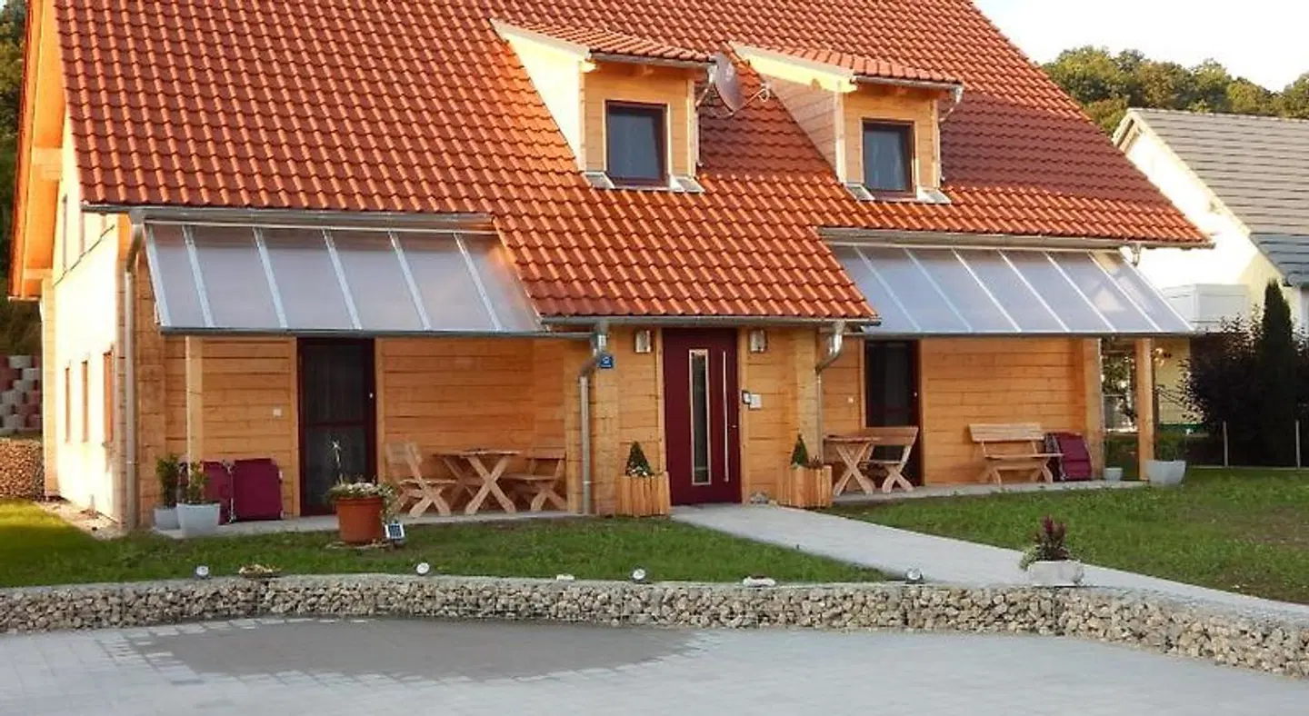 Holzblockhaus Stark EXTERIOR