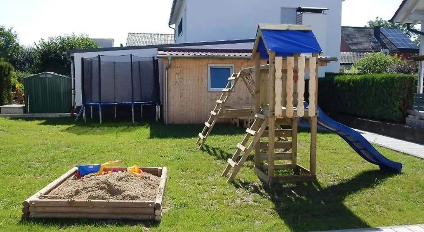 Holzblockhaus Stark EXTERIOR