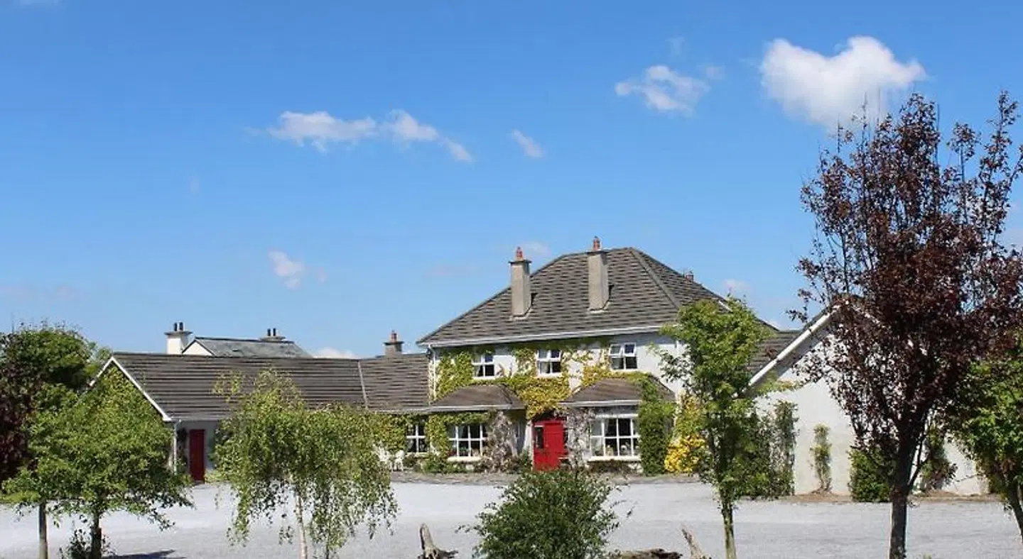 Adare Country House EXTERIOR