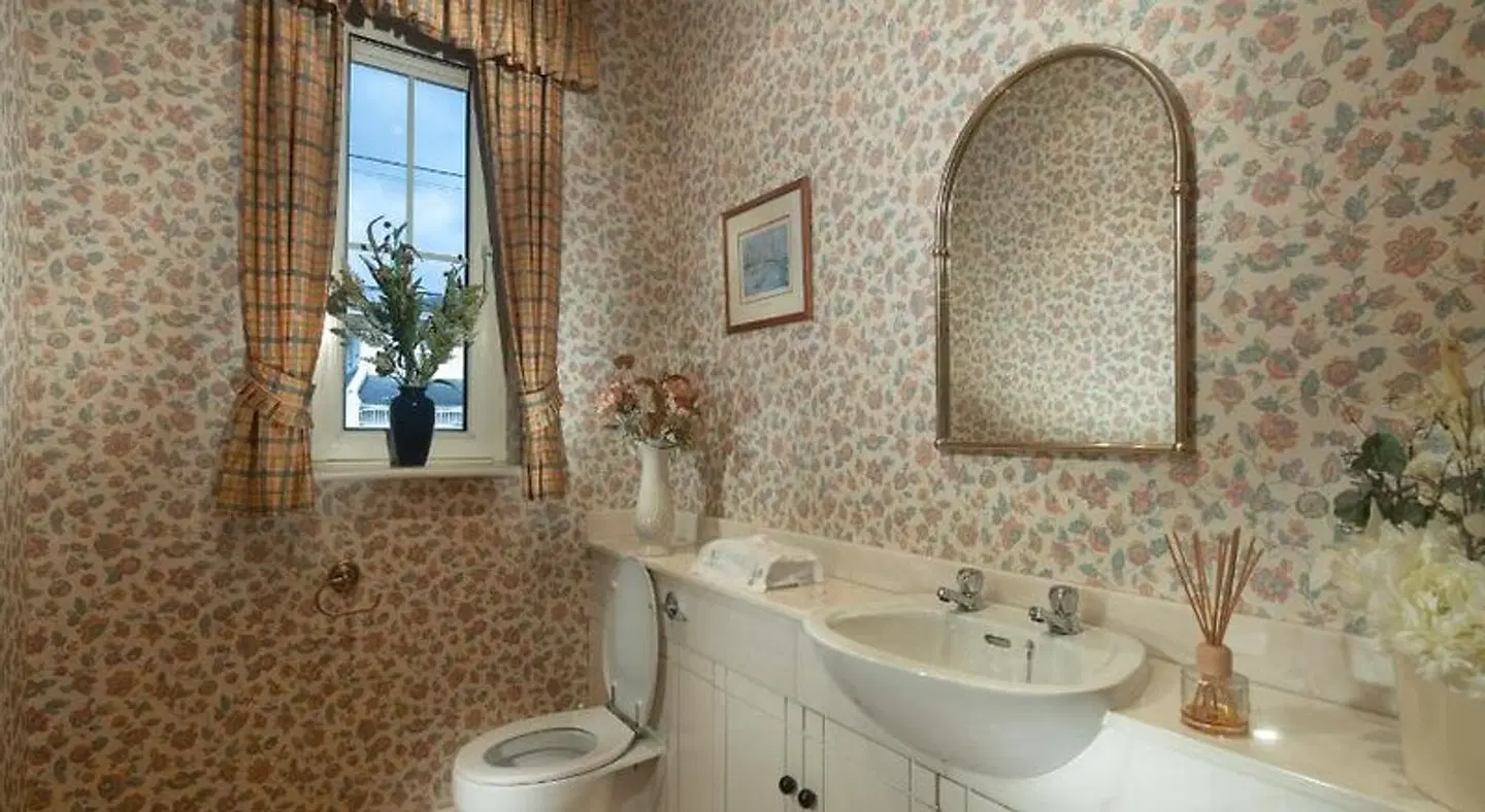 Killarney Lodge Badezimmer