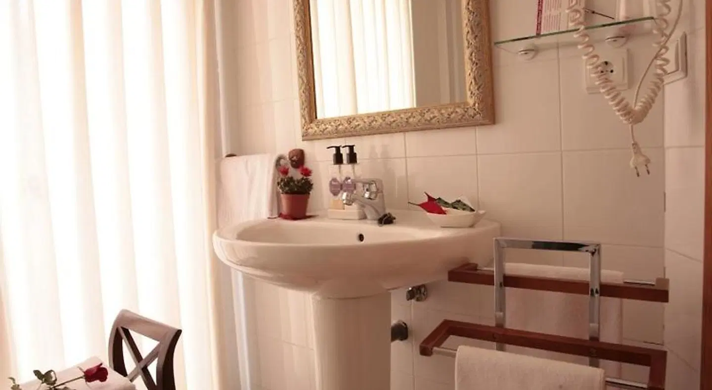 Hostal Antigua Morellana Badezimmer